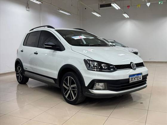 VOLKSWAGEN FOX 1.6 MSI TOTAL FLEX XTREME 4P MANUAL VOLKSWAGEN FOX 1.6 MSI TOTAL FLEX XTREME 4P MANUAL